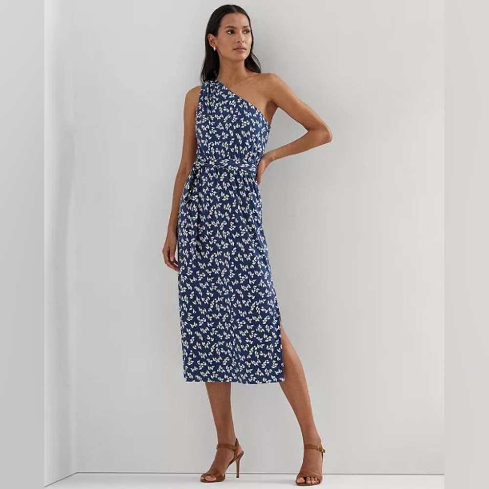 Women's Clothing (527)